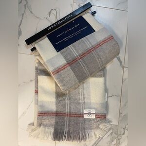 Tommy Hilfiger Classic Throw Plaid 50 x 70 in | 100% Polyester | OEKO-TEX New